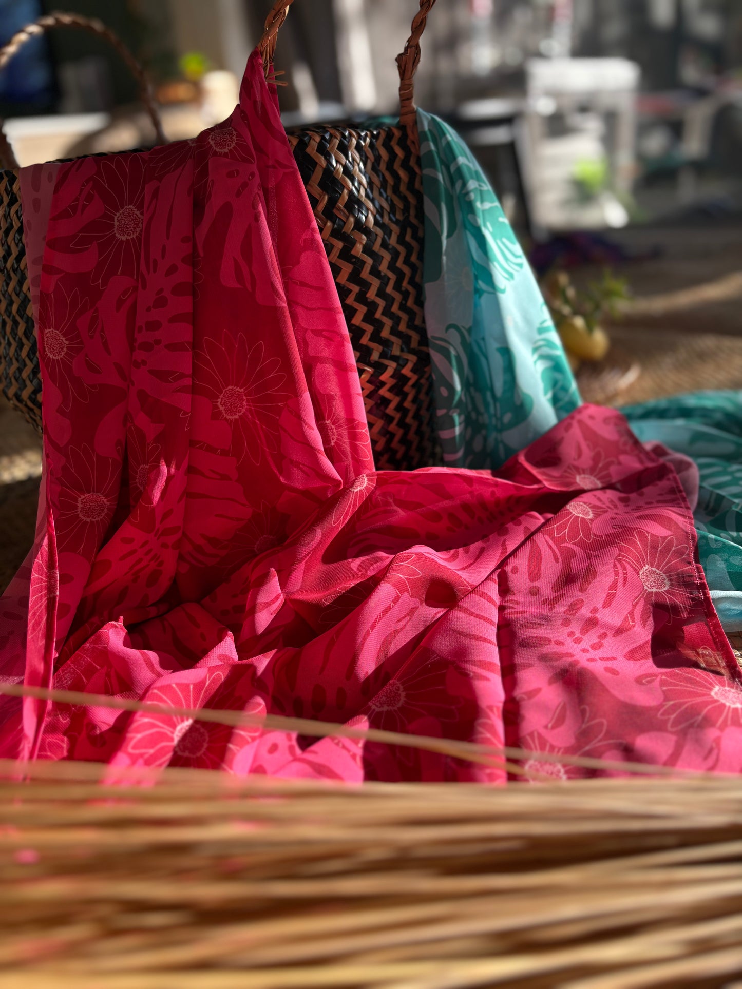 Francesca Sarong in Fuscia Monstera