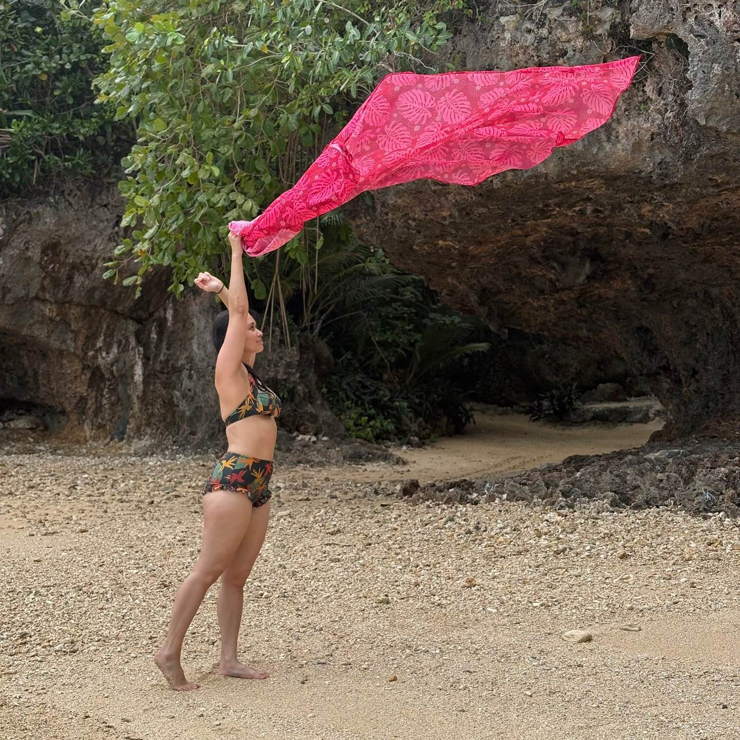 Francesca Sarong in Fuscia Monstera