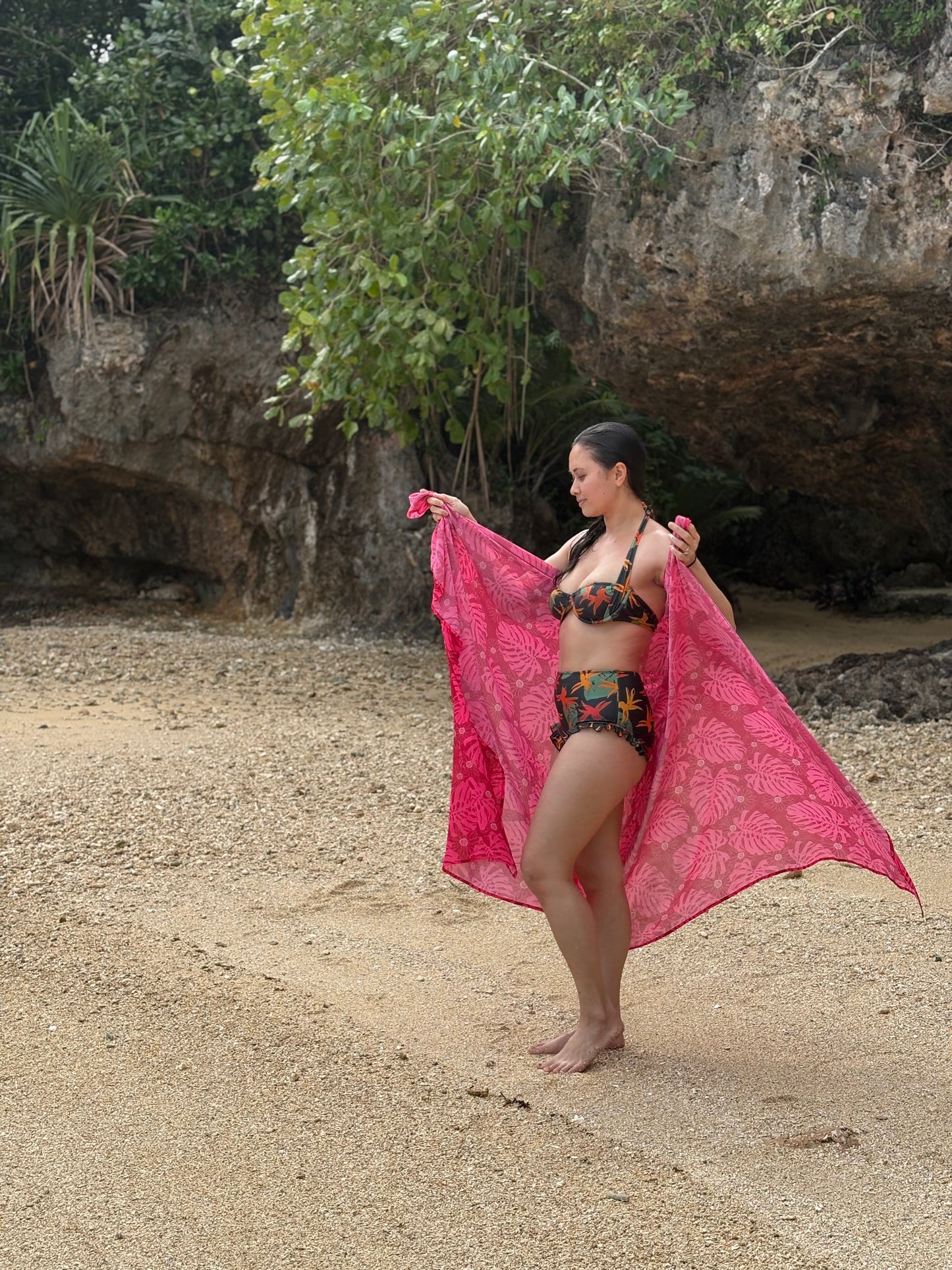 Francesca Sarong in Fuscia Monstera